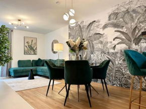 Balcony Apartment I 50 m² I Near City Center